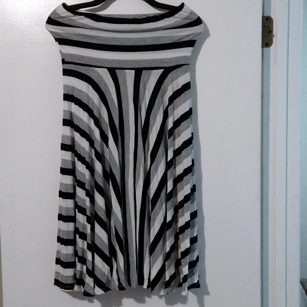 Sleeveless dress